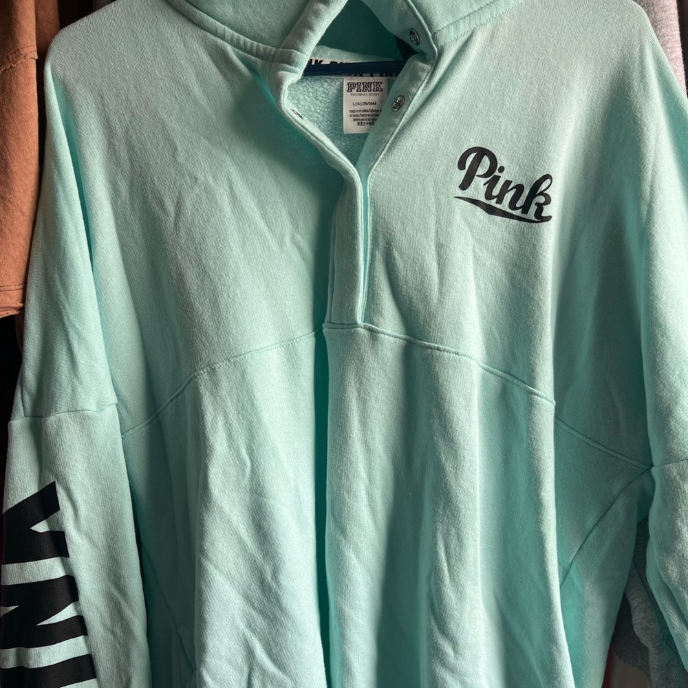 PINK Victoria's Secret Aqua Snap Pullover